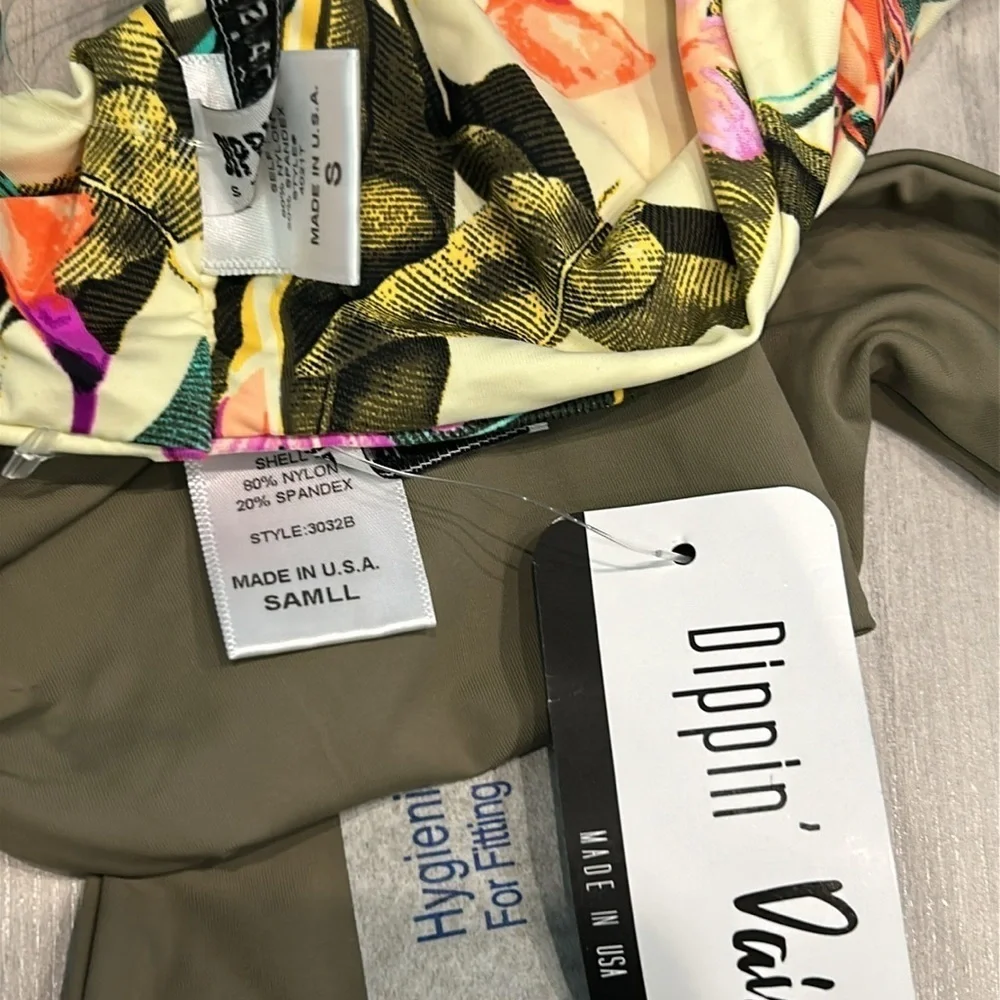 Dippin' Daisy's tropical print olive green 2 piece bikini swimsuit set size S